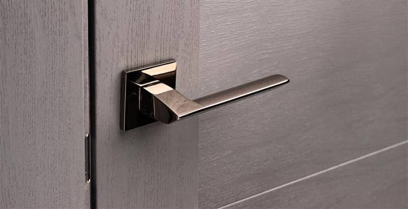 A Practical Guide to Door Handles: Types and Their Role in Interior Design